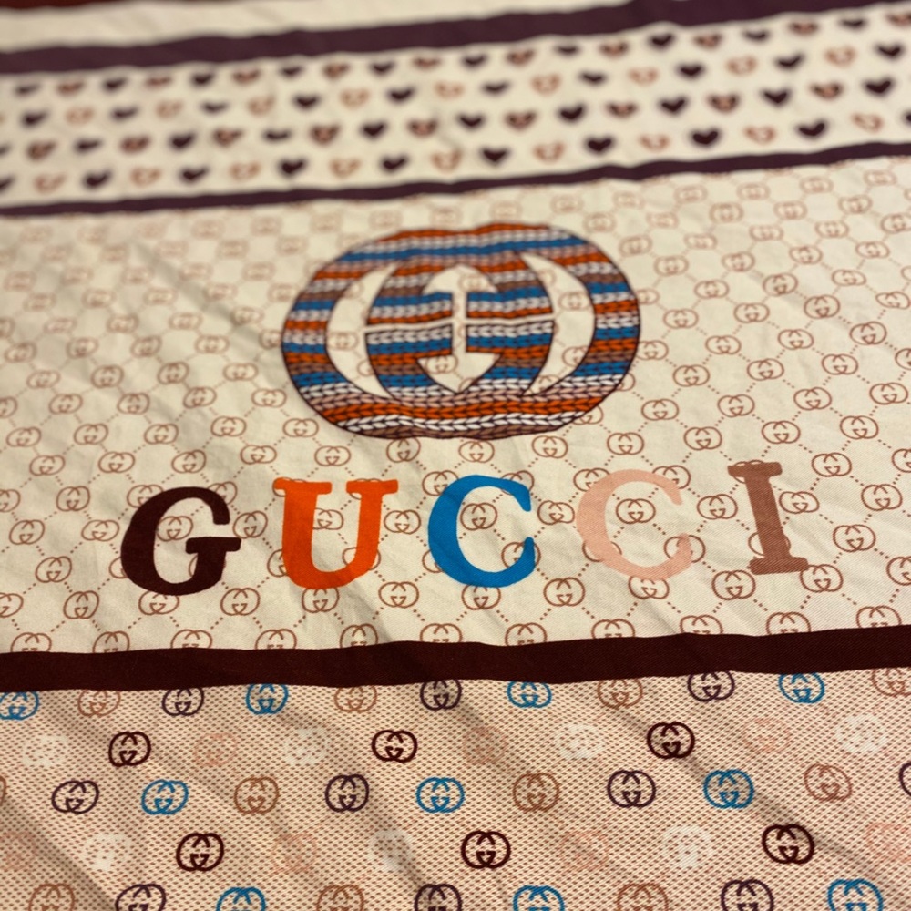 Gucci blanket